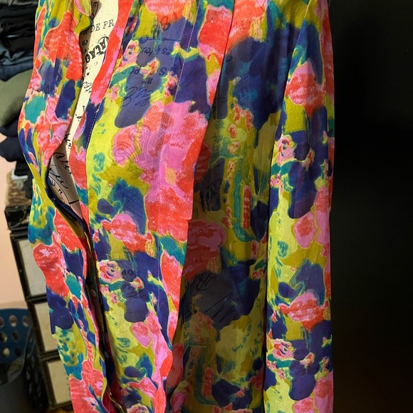 W118 by Walter Barker Blouse - Picture 7 of 16